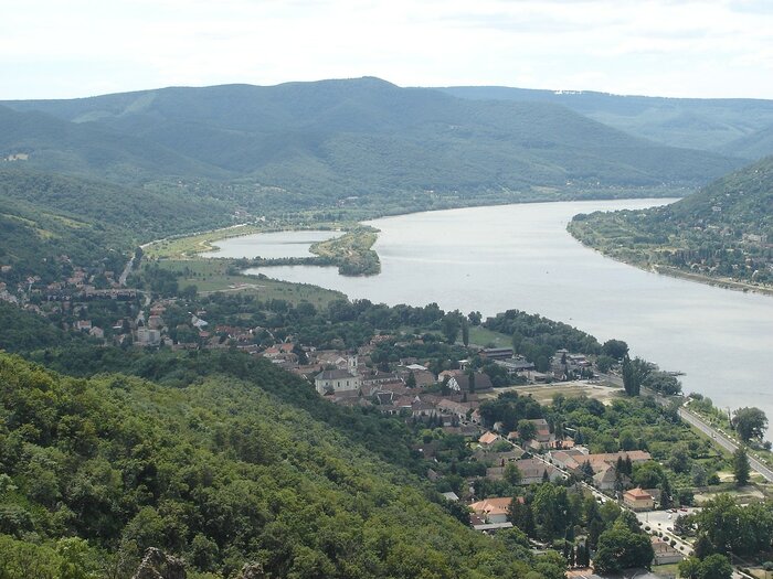 Donauknie bei Visegrad