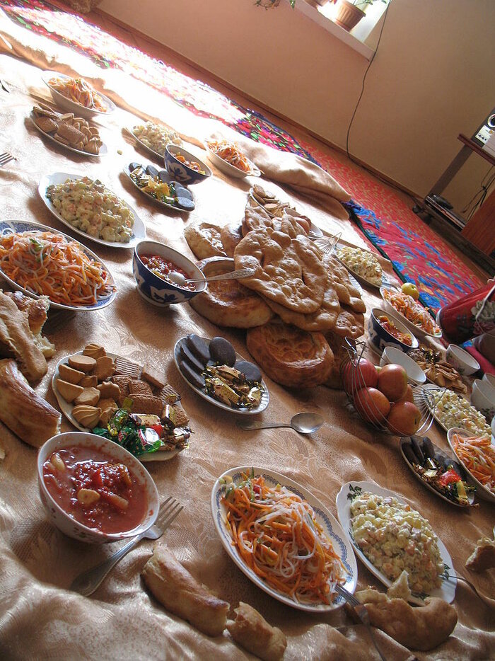 Kirgisisches Festessen zu Nouruz