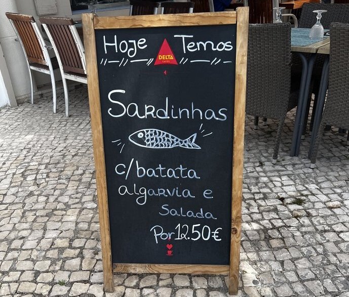 Manüschild in Portugal Menü in Portugal