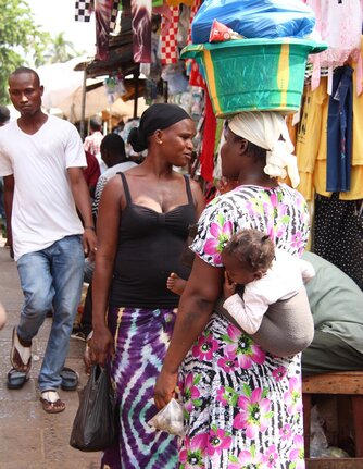 Gambia Frauen