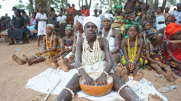 Ewe-Mädchen in der Volta-Region bei einem Fest