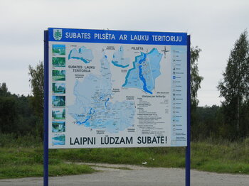 Schild auf Lettisch