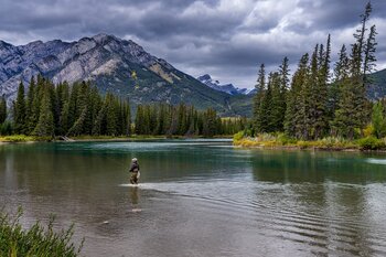 Angler in der Weite Kanadas