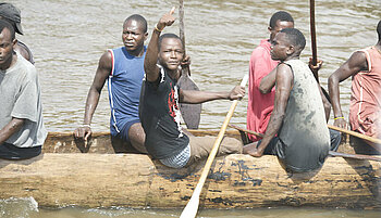 Zentralafrikaner am Ubangi bei Bangui