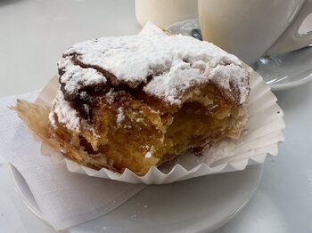 Pastel de feijão Portugiesischer Nachtisch