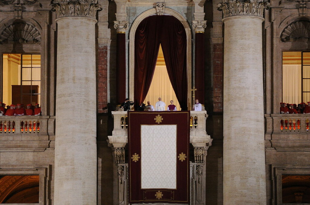 Papst Franziskus nach seiner Wahl 2013