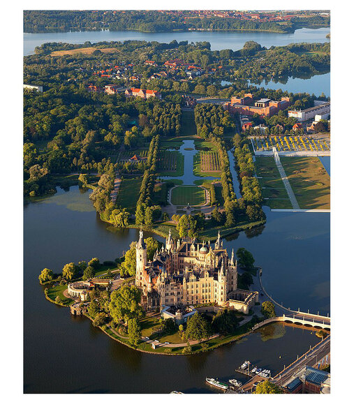 Luftbild vom Schweriner Schloss