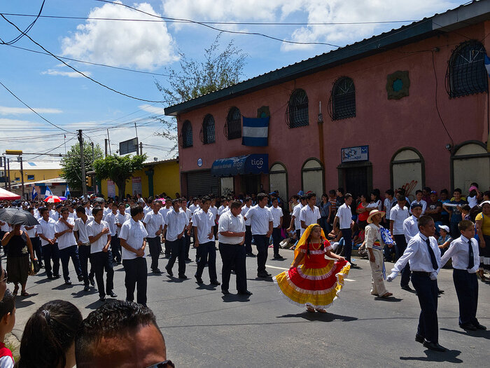 Prozession zum Unabhängigkeitstag in El Salvador