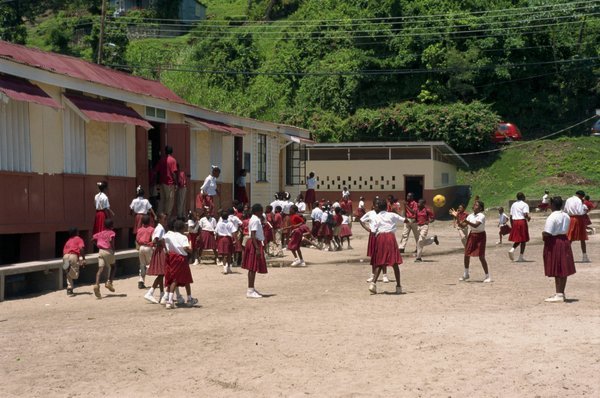 Schulkinder auf Grenada