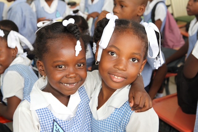 Zwei Mädchen aus Haiti